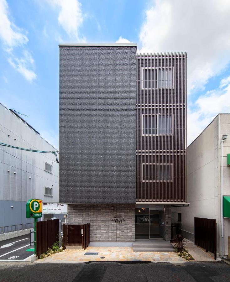 Апарт готель Grand Base Okayama Ekimae Екстер'єр фото